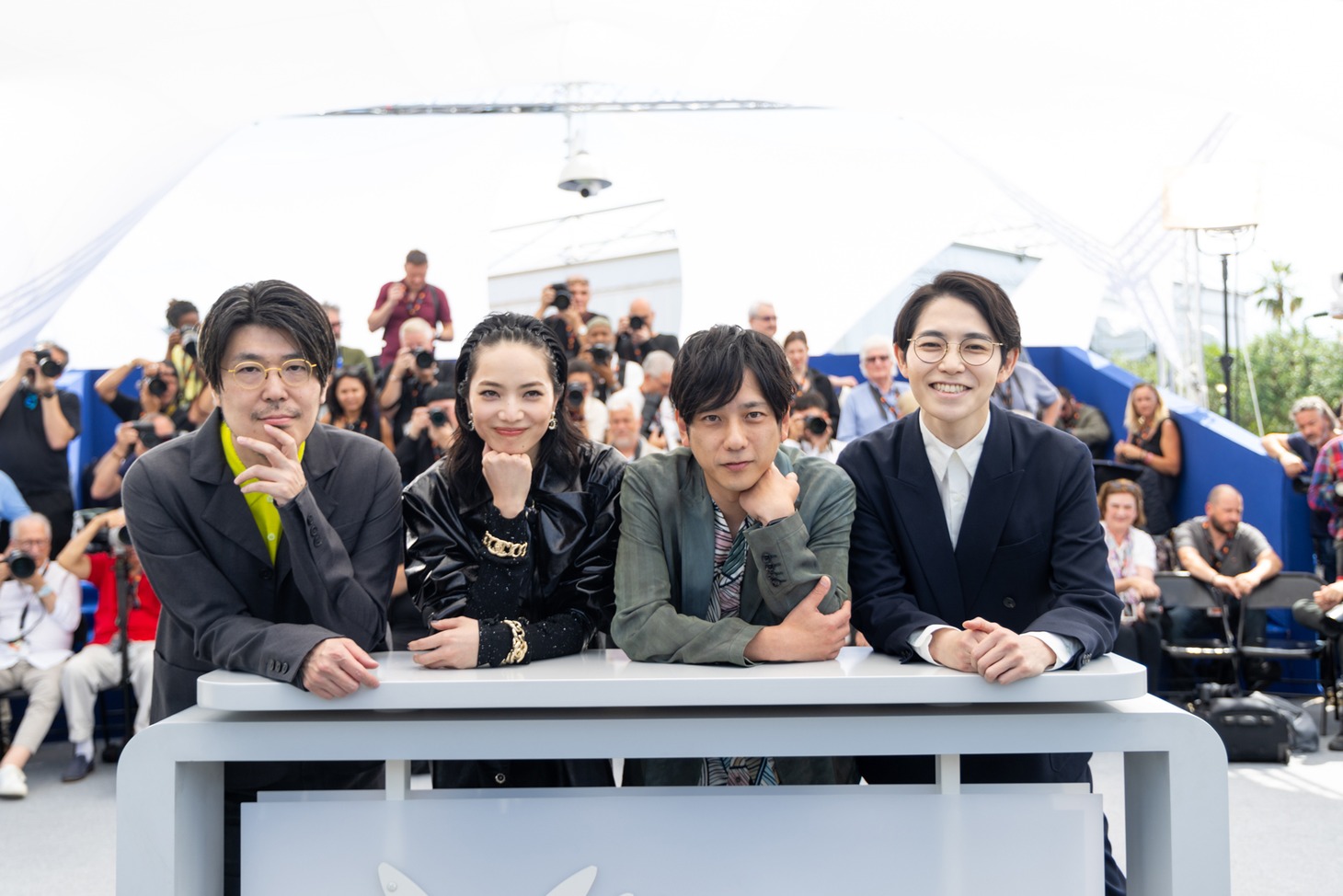 左から川村元気、小松菜奈、二宮和也、平瀬謙太朗 ©KAZUKO WAKAYAMA