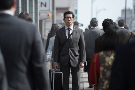 本木雅弘演じるジャーナリスト・辻原保