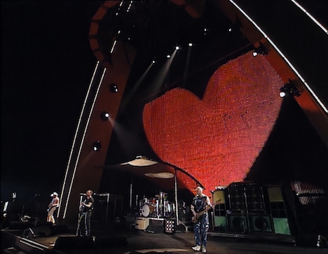 「キス・ザ・フューチャー」場面写真 © 2023 FIFTH SEASON, LLC. ALL RIGHTS RESERVED