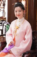 「紅楼夢（こうろうむ）～運命に引き裂かれた愛～」より、薛宝釵（せつほうさ）