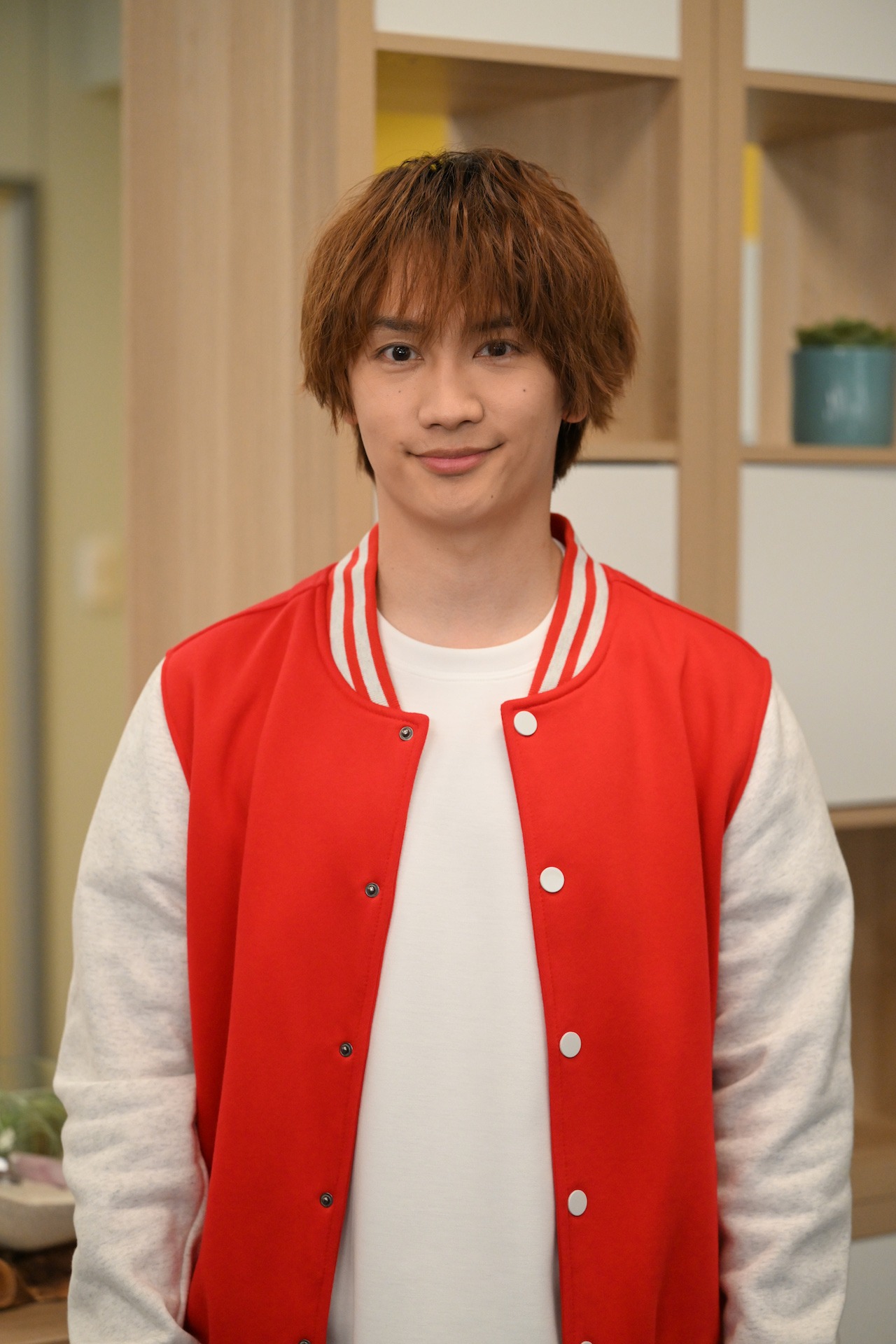 緋山鋭介役の藤原丈一郎