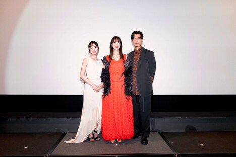 左からCocomi、大和悠河、加藤和樹