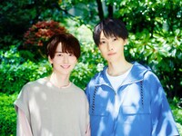 ドラマ「雨上がりの僕らについて」より、左から池田匡志演じる奏振一郎、堀夏喜演じる真城洸輔