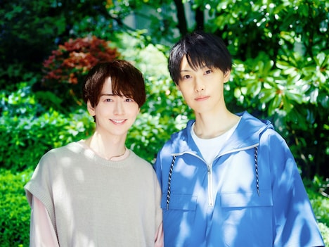 ドラマ「雨上がりの僕らについて」より、左から池田匡志演じる奏振一郎、堀夏喜演じる真城洸輔