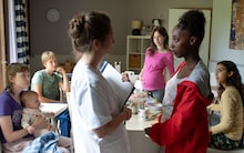 「Young Mothers（英題）」場面写真