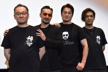 「田村悠人」完成披露舞台挨拶の様子。左から辻裕之、山口祥行、本宮泰風、鈴木祐介