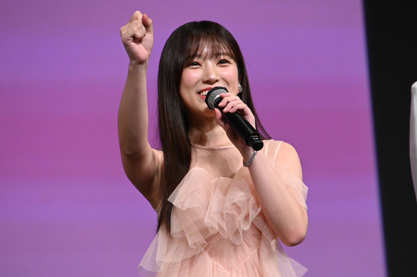 矢吹奈子