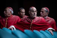 「教皇選挙」場面写真