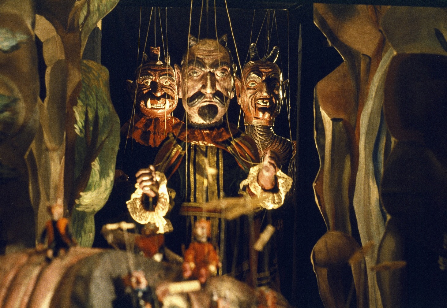 「ファウスト」場面写真©1994 Athanor, Heart of Europe Prague K Production, Lumen Films, BBC Bristol.