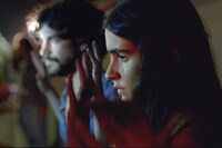 「アイム・スティル・ヒア」場面写真