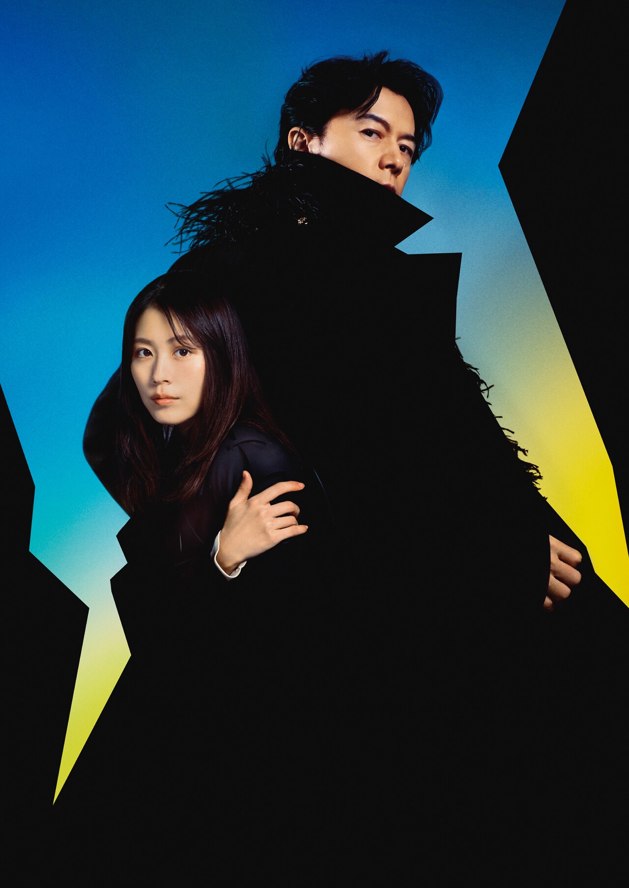 福山雅治×有村架純、東野圭吾原作の映画「ブラック・ショーマン」謎めいた特報