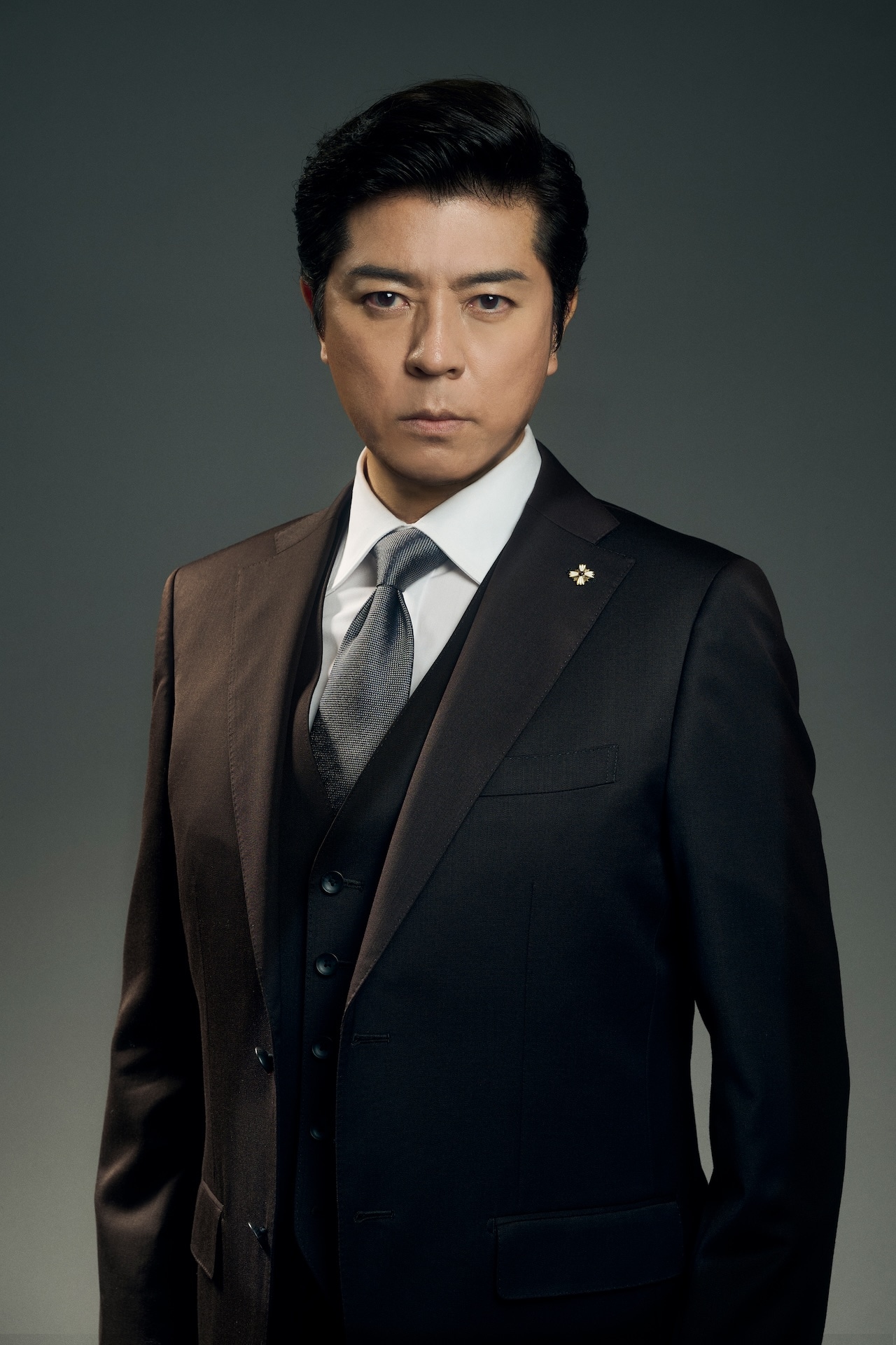 上川隆也が主演、中山七里のリーガルミステリー小説「能面検事」ドラマ化