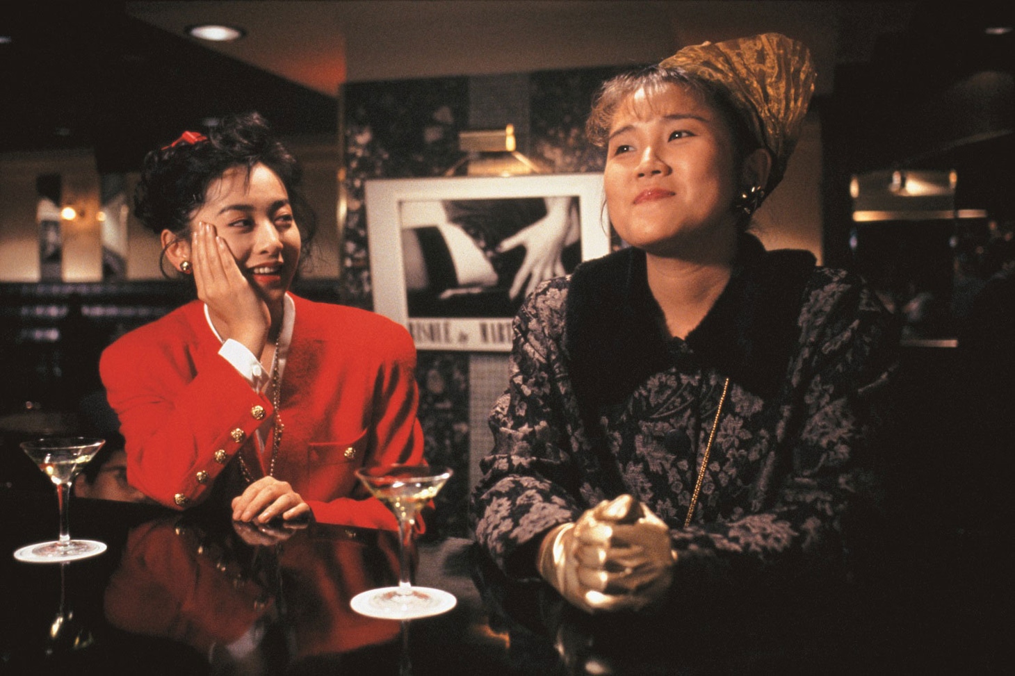 「君は僕をスキになる」より斉藤由貴（左）、山田邦子（右） ©1989東宝