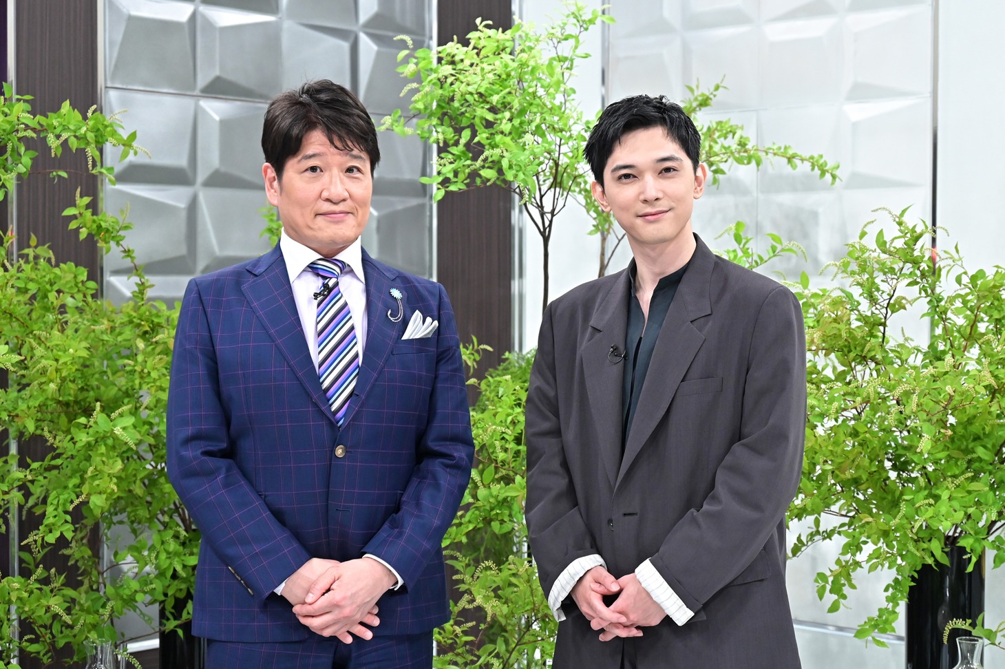 「日曜日の初耳学」より、左から林修、吉沢亮