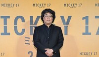 「ミッキー17」の監督ポン・ジュノ