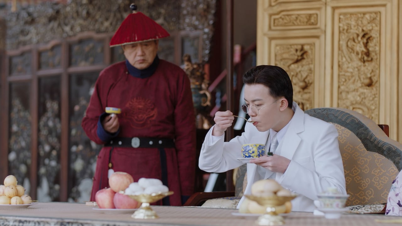 リー・ミンドー（李明德）演じる愛新覚羅溥儀（手前） - 中国ドラマ