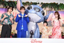 「リロ＆スティッチ」“号泣上映会”の様子。左から中村海人、山寺宏一、永尾柚乃、MOMONA