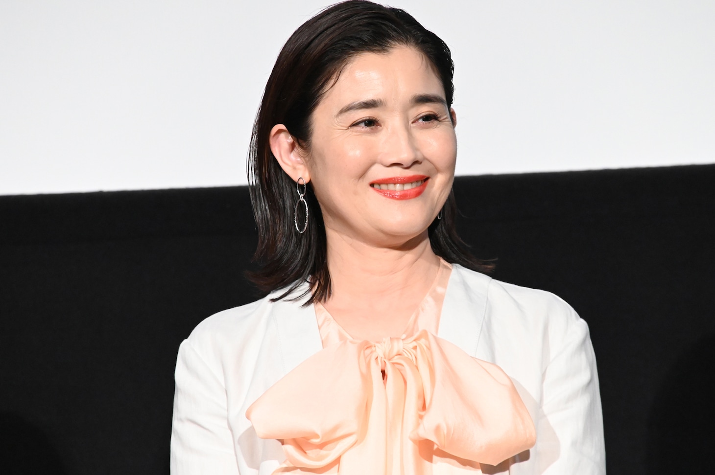 石田ひかり
