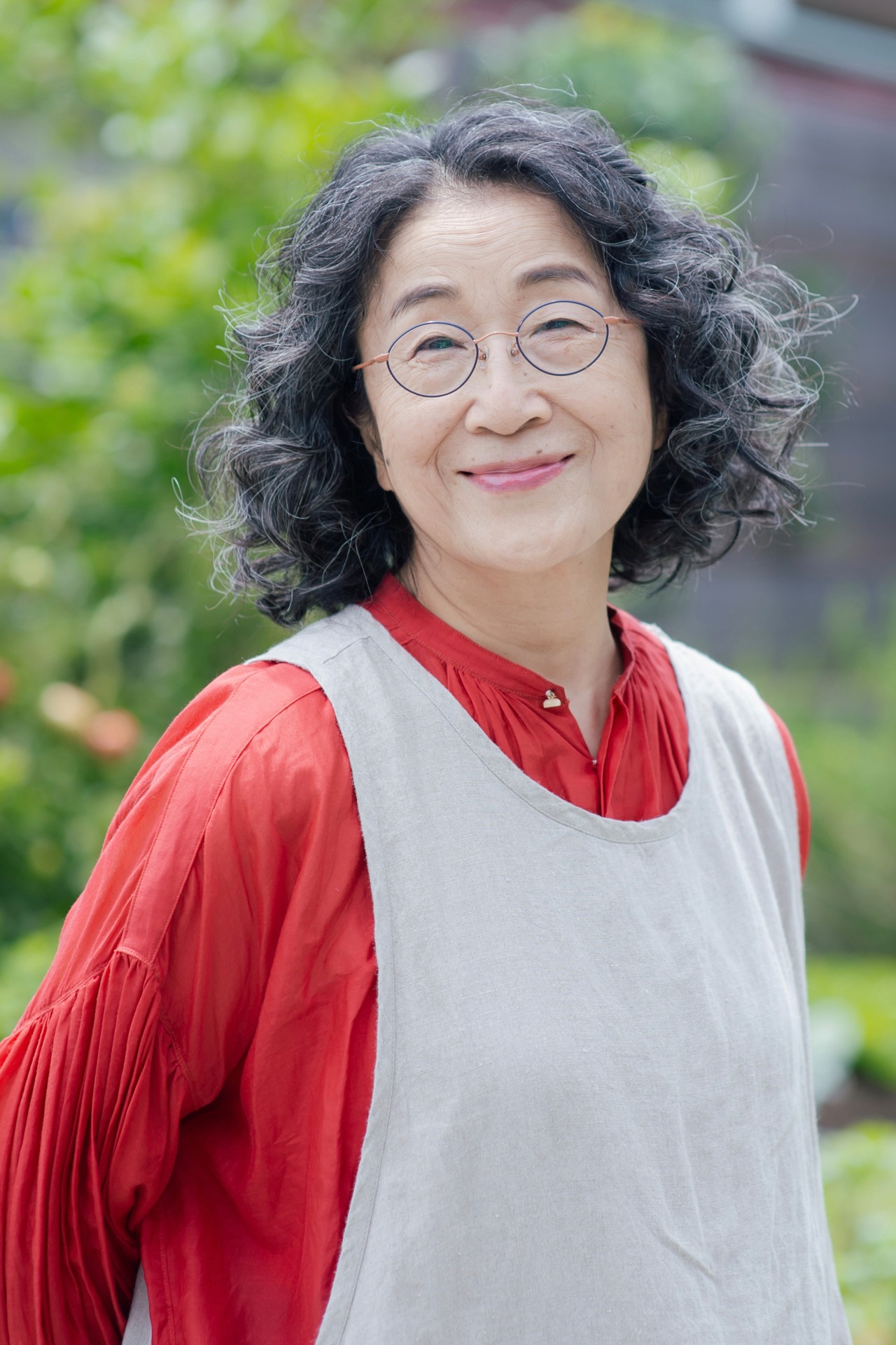 広津可乃子役の木野花