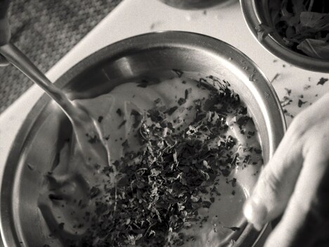 「ラ・コシーナ／厨房」新場面写真