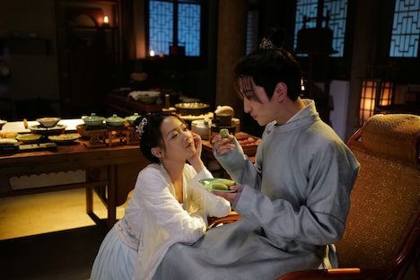 「秘録恋菓（ひろくれんか）～逃亡皇子の甘い約束～」　場面写真