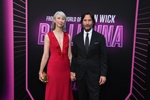 「バレリーナ：The World of John Wick」LAプレミアに参加したアレクサンドラ・グラント（左）、キアヌ・リーヴス（右）