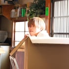 「君がトクベツ」大橋和也が困り顔でひょっこり、畑芽育にバックハグする姿も