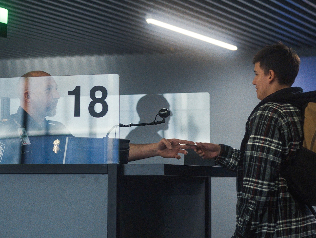 「入国審査」で絶対にしてはいけないことは？旅行アナリストがスムーズに通過するコツを伝授