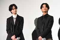 左から越山敬達、黒川想矢