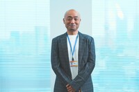 「こんばんは、朝山家です。」より、梶本清役の宇野祥平