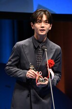 新人男優賞（南俊子賞）を受賞した齋藤潤