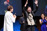 サプライズ登壇した今井彰人（右）