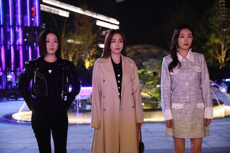 「華麗なる転身～妻たちの逆襲～」場面写真