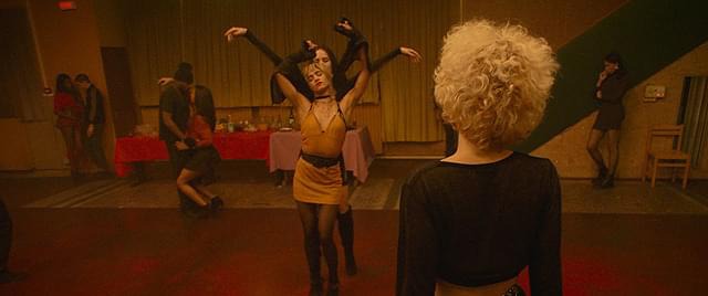 「CLIMAX クライマックス」場面写真©2018 RECTANGLE PRODUCTIONS-WILD BUNCH-LES CINEMAS DE LA ZONE-
ESKWAD-KNM-ARTE FRANCE CINEMA-ARTEMIS PRODUCTIONS