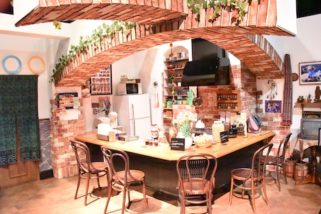 「超クウガ展」より、「喫茶ポレポレ」のセットを再現したフォトスポット