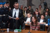 ドラマ「アマンダ ねじれた真実」場面写真