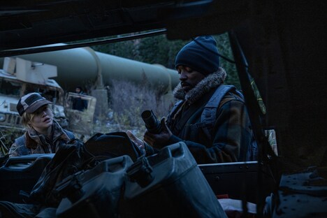 「エレベーション 絶滅ライン」場面写真