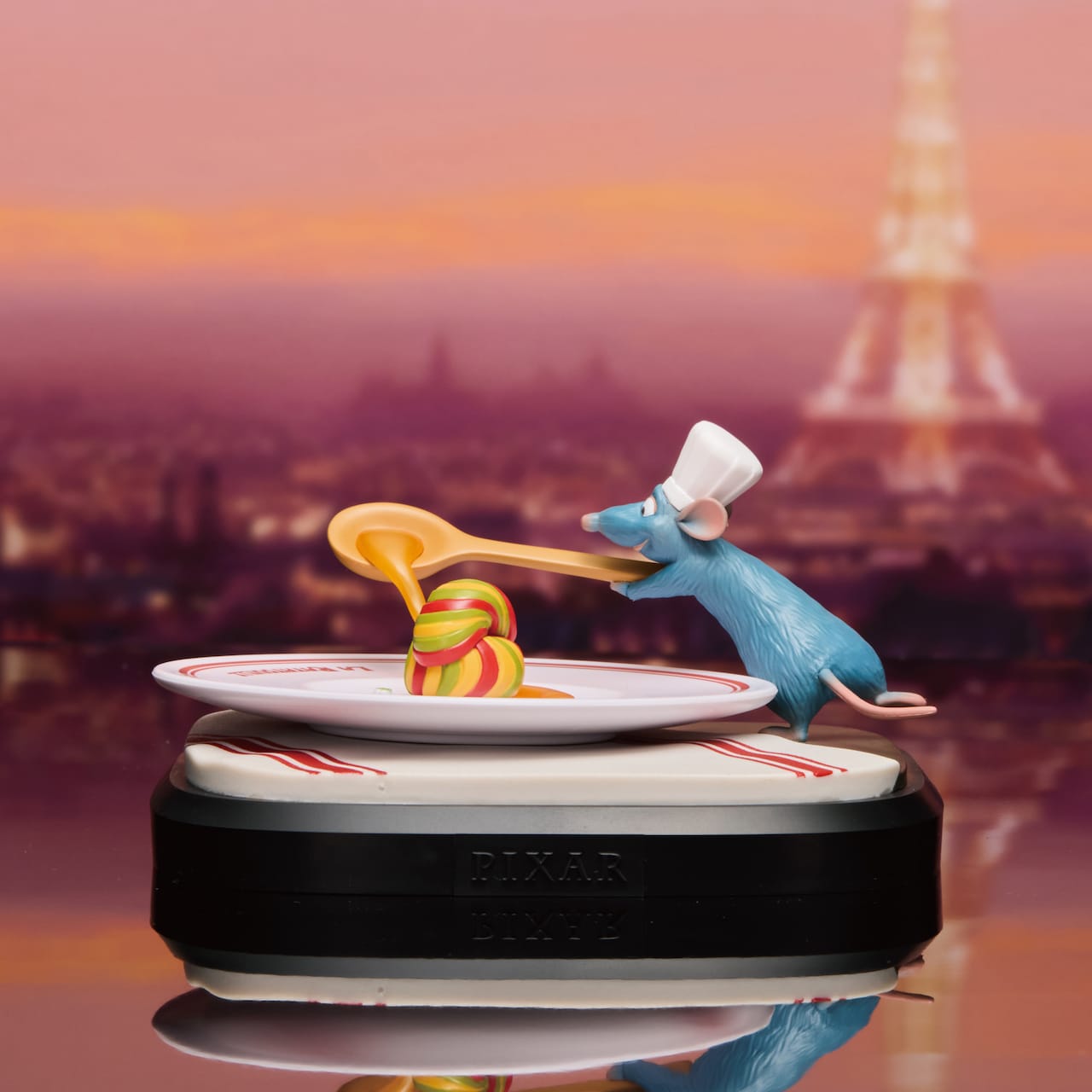 Happyくじ / PIXAR 2025」E賞の「シーンフィギュア『レミーの