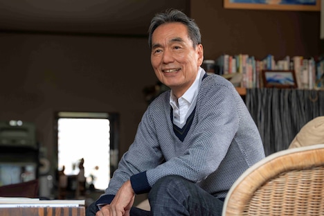 「富士山と、コーヒーと、しあわせの数式」より、安藤偉志役の長塚京三