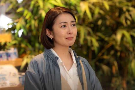 「富士山と、コーヒーと、しあわせの数式」より、安藤綾役の酒井美紀