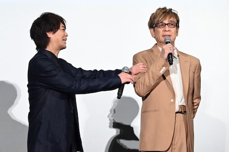 子役から活躍していた浪川大輔（左）に対して「同期」と言い張る山寺宏一（右）