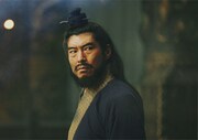 「キングダム 大将軍の帰還」より、高嶋政宏演じる昌文君