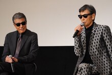 左から舘ひろし、柴田恭兵