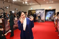 レッドカーペットに登場した佐古真弓