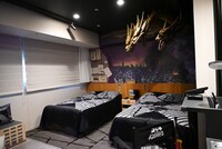 「ゴジラVSキングギドラルーム」のベッド