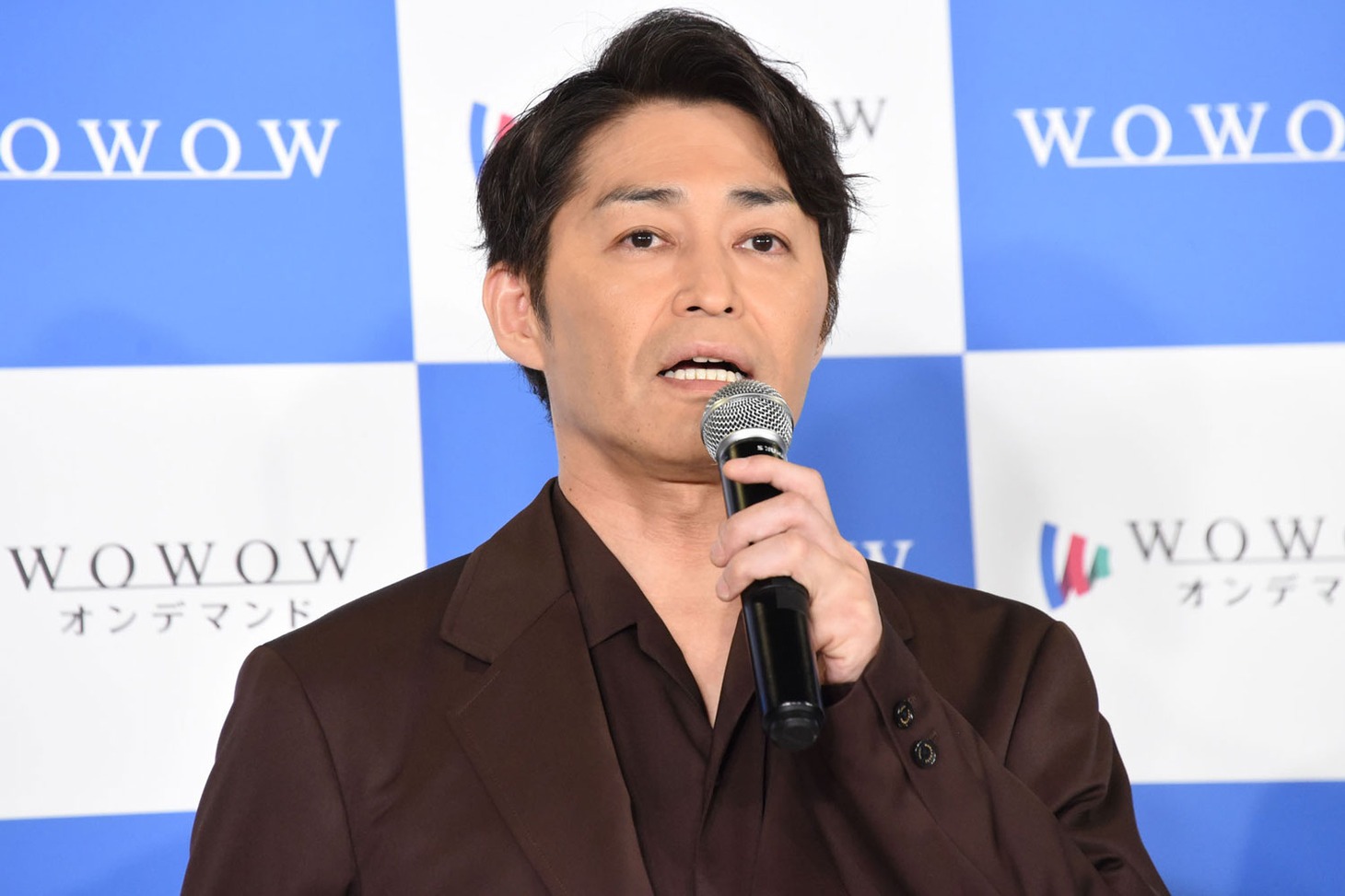 安田顕