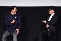 左からヒョンビン、リリー・フランキー