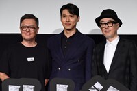 左からウ・ミンホ、ヒョンビン、リリー・フランキー