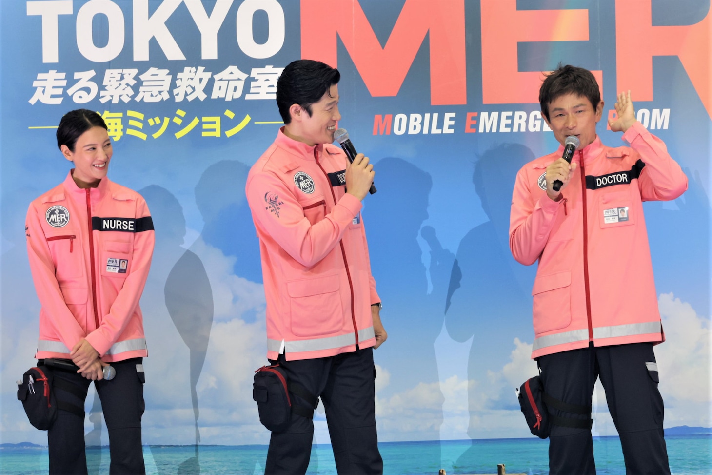 左から菜々緒、鈴木亮平、江口洋介