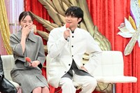 左から堀田真由、磯村勇斗